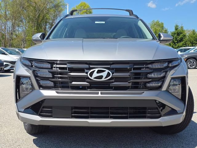 2026 Shimmering Silver Hyundai Tucson SEL FWD SUV