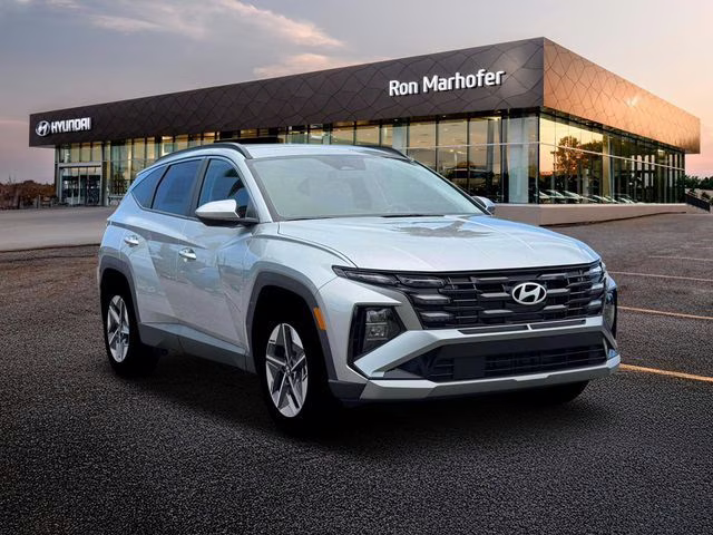 2026 Shimmering Silver Hyundai Tucson SEL FWD SUV
