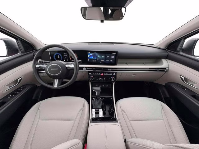 2026 Shimmering Silver Hyundai Tucson SEL FWD SUV