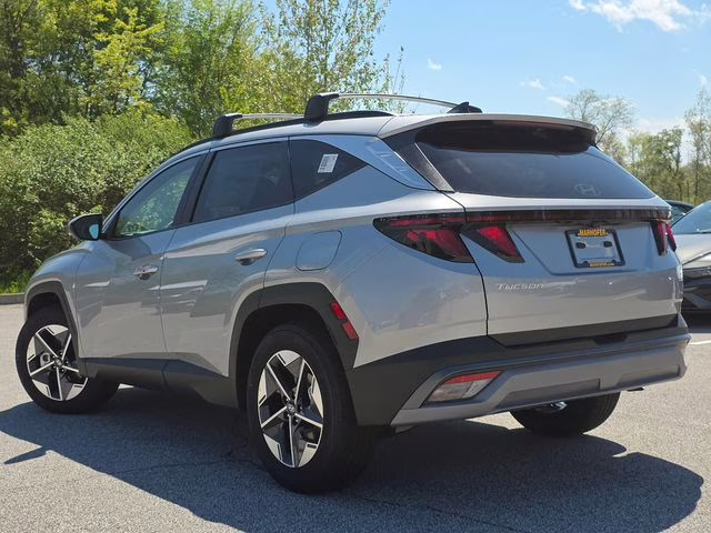 2026 Shimmering Silver Hyundai Tucson SEL FWD SUV