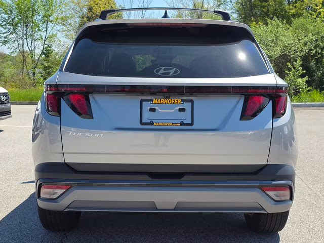 2026 Shimmering Silver Hyundai Tucson SEL FWD SUV
