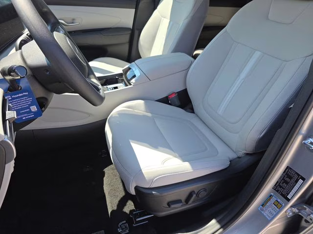2026 Shimmering Silver Hyundai Tucson SEL FWD SUV