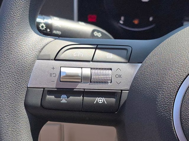 2026 Shimmering Silver Hyundai Tucson SEL FWD SUV