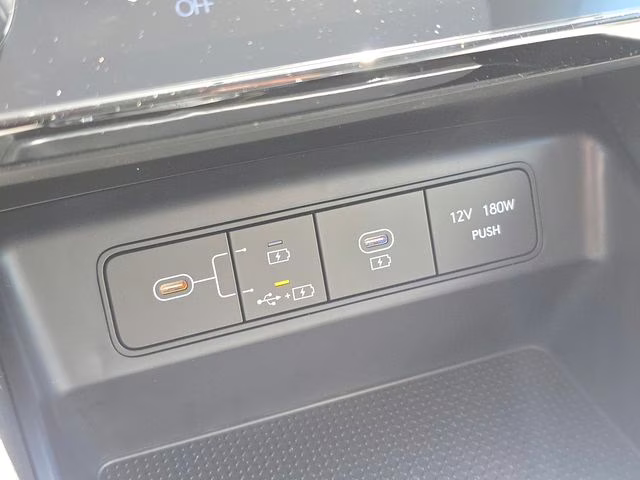 2026 Shimmering Silver Hyundai Tucson SEL FWD SUV