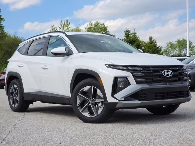 2026 White Pearl Hyundai Tucson SEL FWD SUV