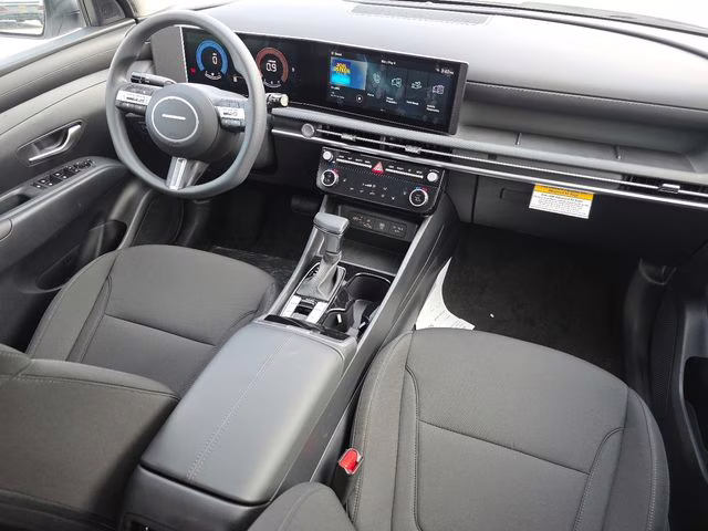 2026 White Pearl Hyundai Tucson SEL FWD SUV