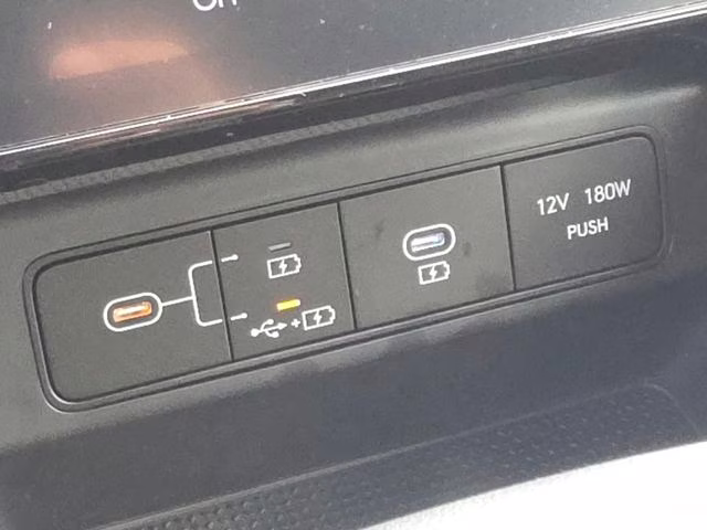 2026 White Pearl Hyundai Tucson SEL FWD SUV