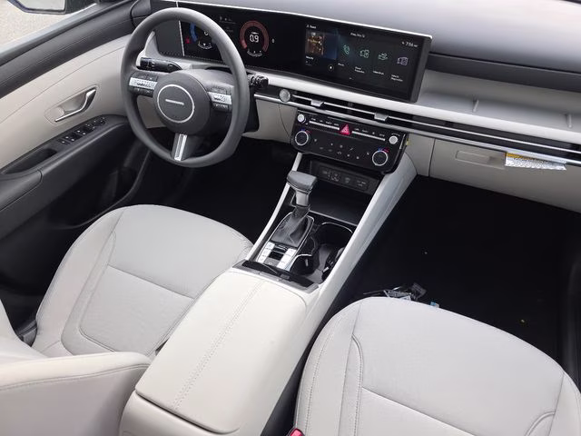 2026 Phantom Black Hyundai Tucson SEL AWD SUV