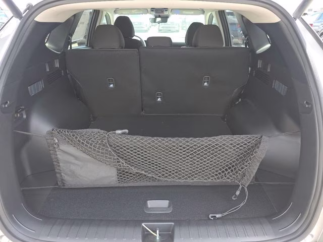 2026 Shimmering Silver Hyundai Tucson SEL AWD SUV
