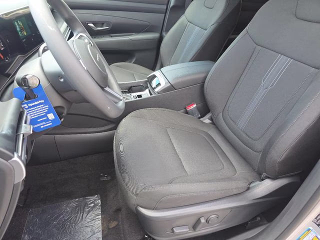 2026 Shimmering Silver Hyundai Tucson SEL AWD SUV