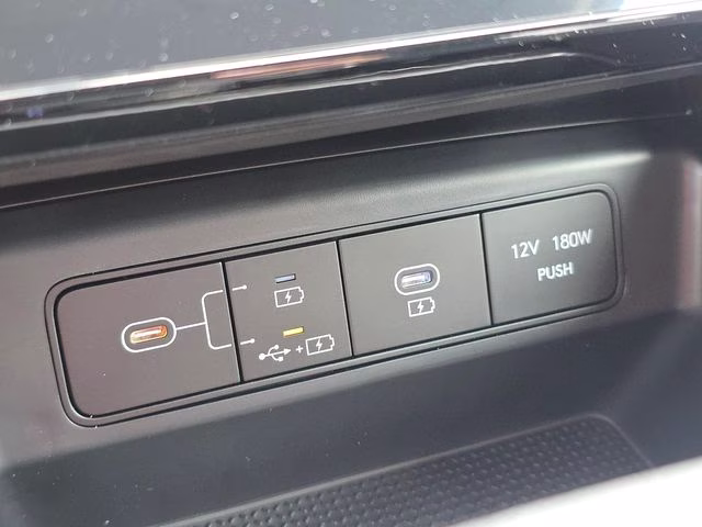 2026 Shimmering Silver Hyundai Tucson SEL AWD SUV