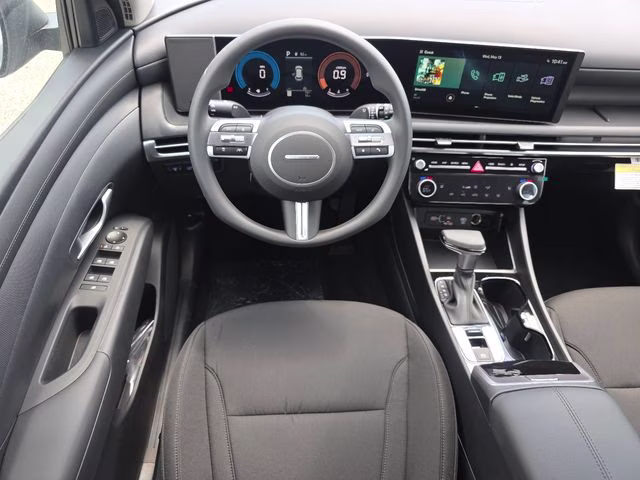 2026 Shimmering Silver Hyundai Tucson SEL AWD SUV