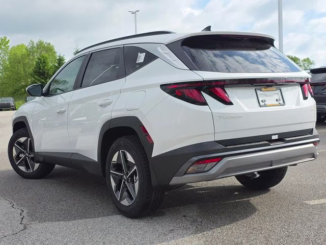 2026 White Pearl Hyundai Tucson SEL AWD SUV