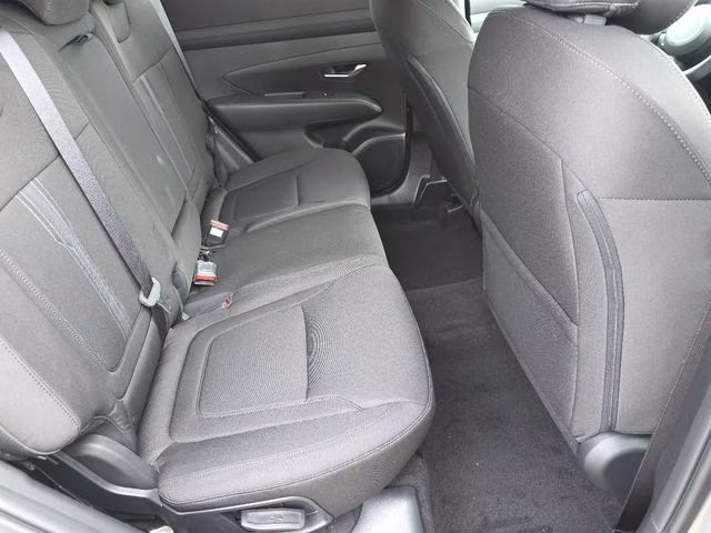 2026 Shimmering Silver Hyundai Tucson SEL AWD SUV
