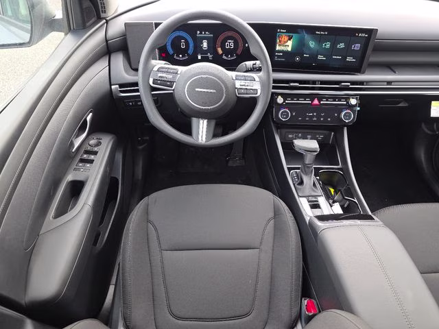 2026 Shimmering Silver Hyundai Tucson SEL AWD SUV