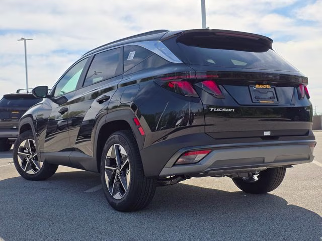 2026 Phantom Black Hyundai Tucson SEL AWD SUV
