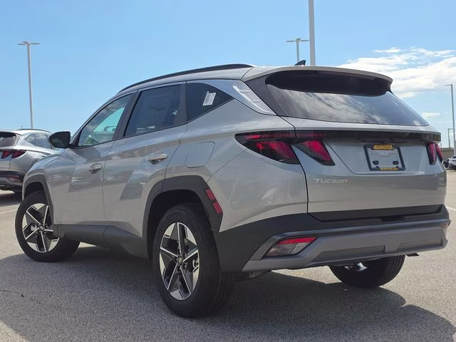 2026 Shimmering Silver Hyundai Tucson SEL AWD SUV