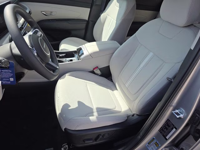 2026 Shimmering Silver Hyundai Tucson SEL AWD SUV
