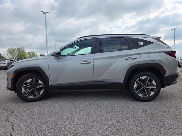 2026 Shimmering Silver Hyundai Tucson SEL AWD SUV