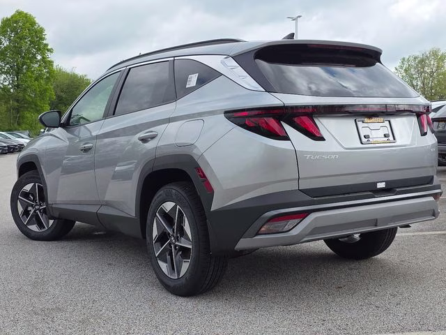 2026 Shimmering Silver Hyundai Tucson SEL AWD SUV