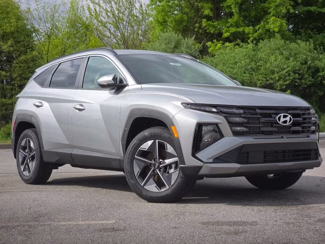 2026 Shimmering Silver Hyundai Tucson SEL AWD SUV