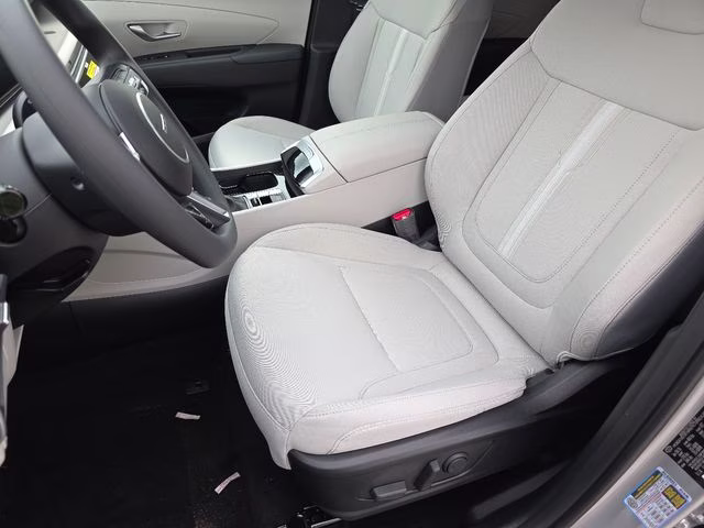2026 Shimmering Silver Hyundai Tucson SEL AWD SUV