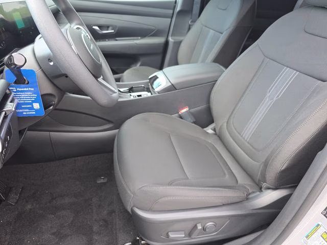 2026 Shimmering Silver Hyundai Tucson SEL AWD SUV