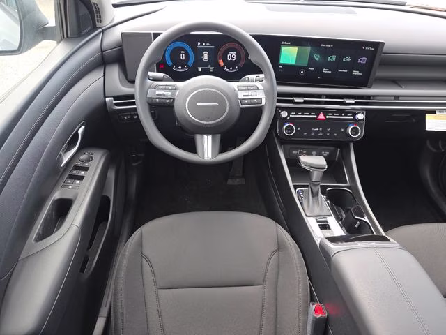 2026 Shimmering Silver Hyundai Tucson SEL AWD SUV