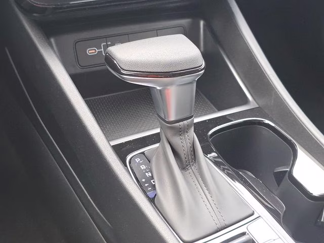 2026 Shimmering Silver Hyundai Tucson SEL AWD SUV