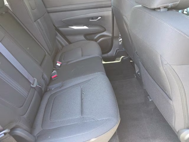 2026 Shimmering Silver Hyundai Tucson SEL AWD SUV