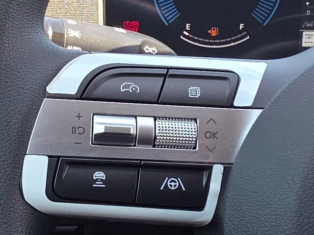2026 Shimmering Silver Hyundai Tucson SEL AWD SUV