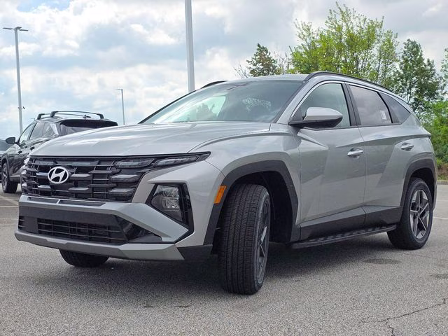 2026 Shimmering Silver Hyundai Tucson SEL AWD SUV