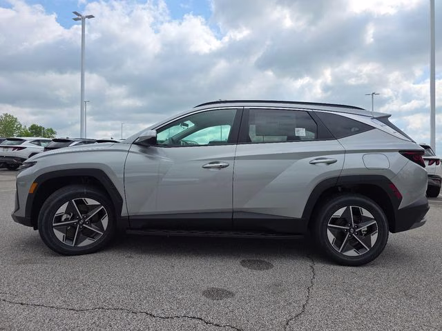 2026 Shimmering Silver Hyundai Tucson SEL AWD SUV
