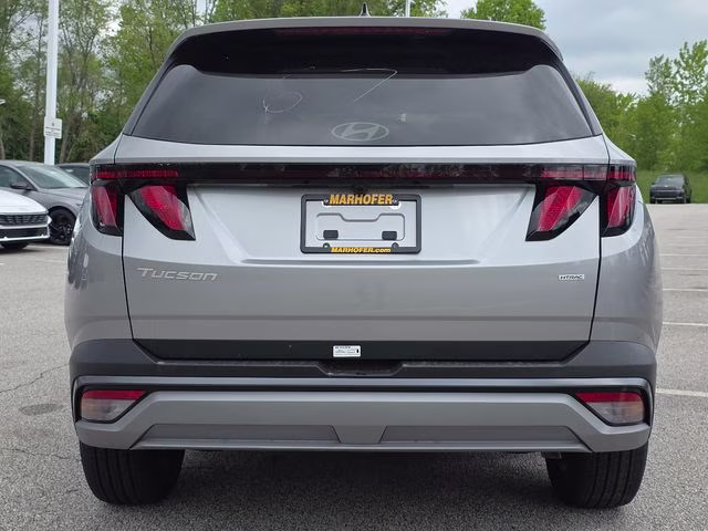 2026 Shimmering Silver Hyundai Tucson SEL AWD SUV