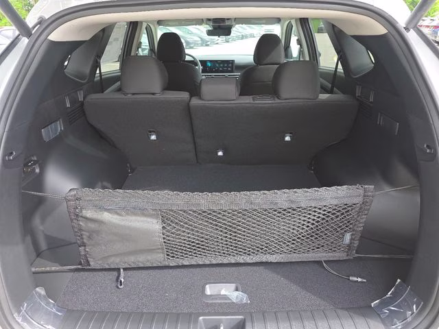 2026 Shimmering Silver Hyundai Tucson SEL AWD SUV