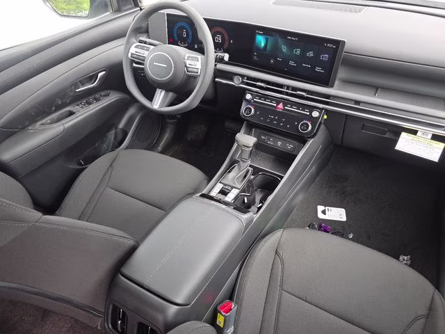 2026 Shimmering Silver Hyundai Tucson SEL AWD SUV