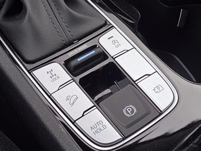 2026 Shimmering Silver Hyundai Tucson SEL AWD SUV