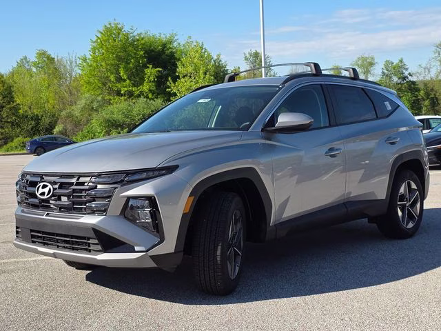 2026 Shimmering Silver Hyundai Tucson SEL AWD SUV