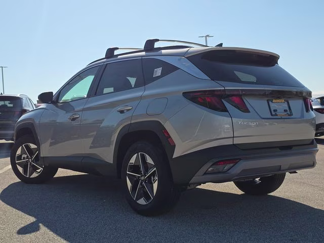2026 Shimmering Silver Hyundai Tucson SEL AWD SUV