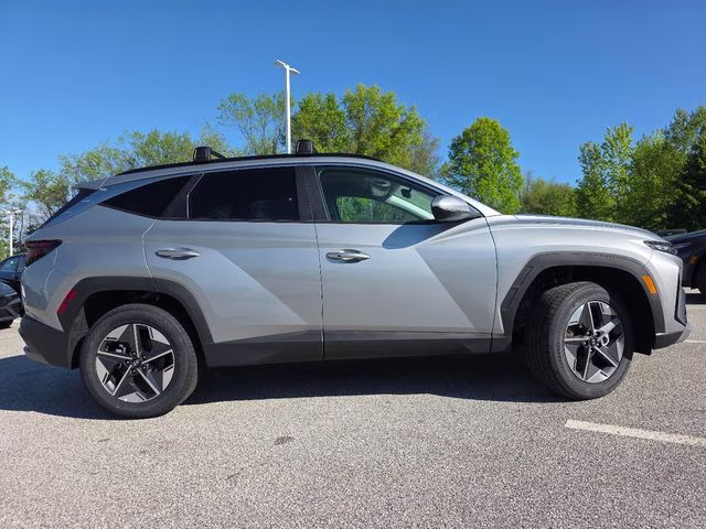 2026 Shimmering Silver Hyundai Tucson SEL AWD SUV