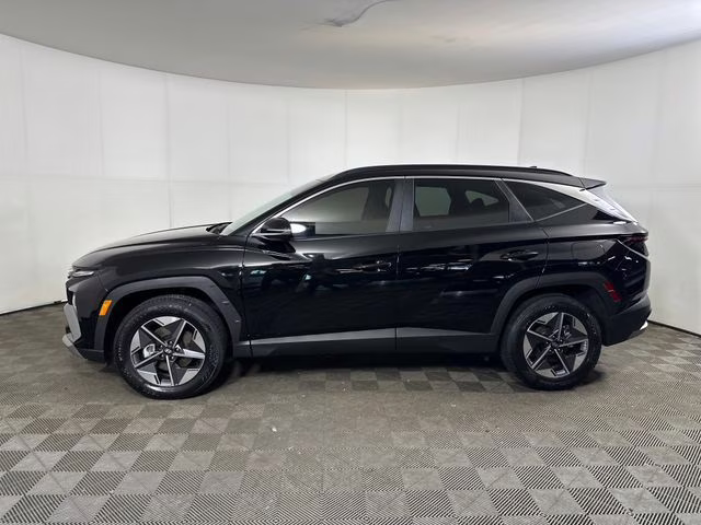2026 Phantom Black Hyundai Tucson SEL Premium AWD SUV