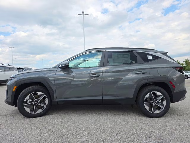 2026 Hampton Gray Hyundai Tucson SEL Premium AWD SUV