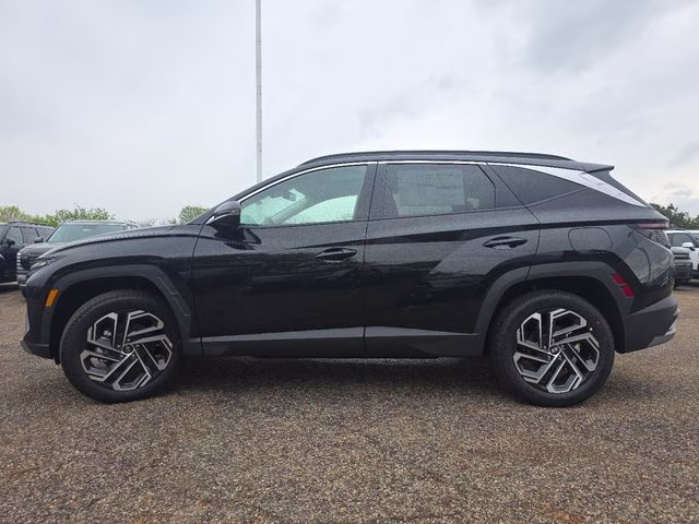2026 Phantom Black Hyundai Tucson Limited AWD SUV