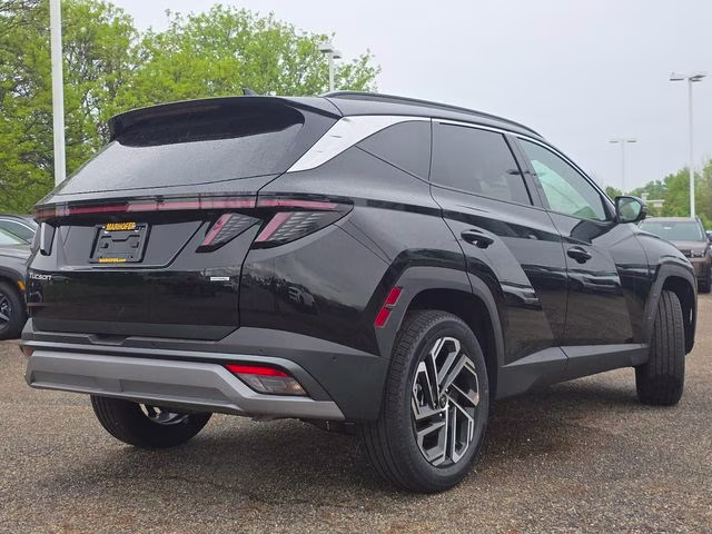 2026 Phantom Black Hyundai Tucson Limited AWD SUV