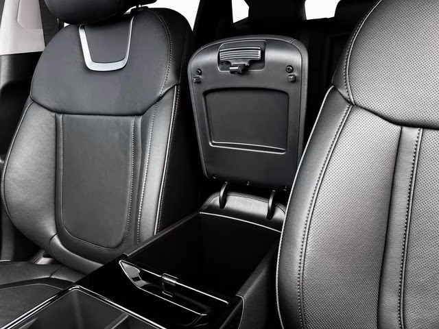 2026 Phantom Black Hyundai Tucson Limited AWD SUV