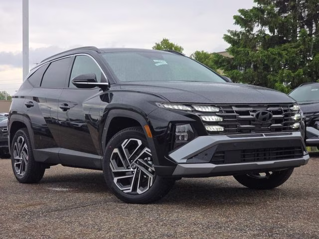 2026 Phantom Black Hyundai Tucson Limited AWD SUV