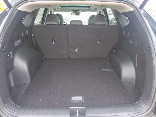 2026 Phantom Black Hyundai Tucson Limited AWD SUV