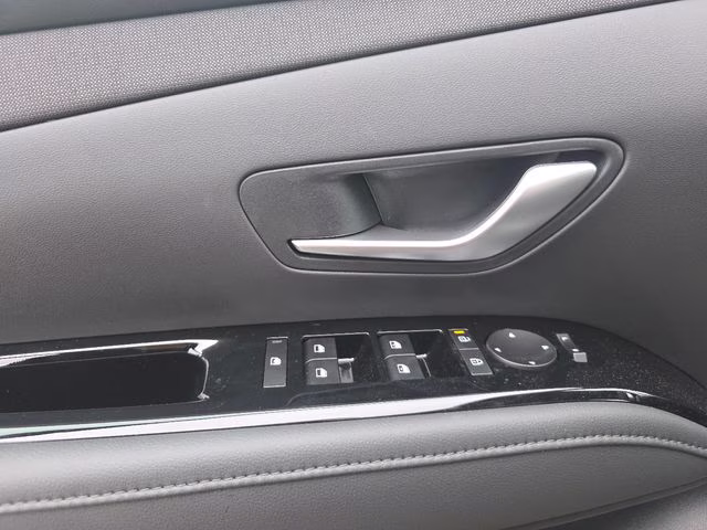 2026 Phantom Black Hyundai Tucson Limited AWD SUV