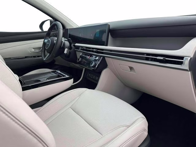 2026 Phantom Black Hyundai Tucson Limited AWD SUV