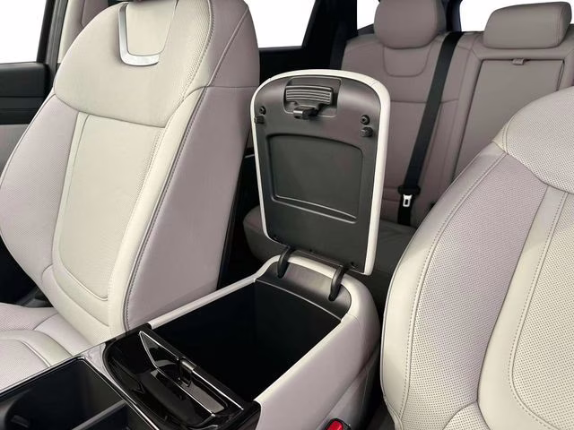 2026 Phantom Black Hyundai Tucson Limited AWD SUV